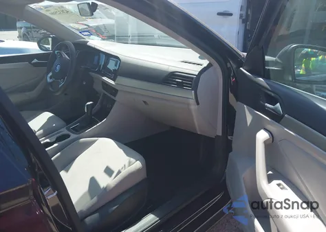 2019 Volkswagen Jetta 1.4T R-Line/1.4T S/1.4T Se from USA, damaged, VIN 3VWC57BU3KM047124